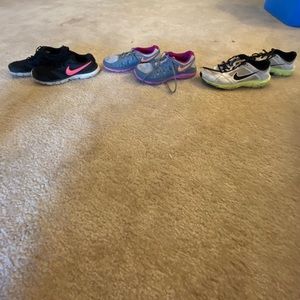 Nike shoe bundle size 8